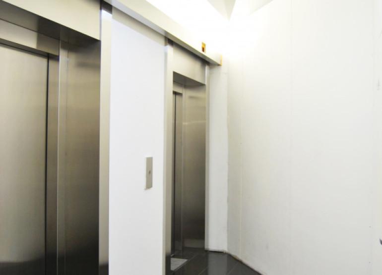 Кантри Парк, фаза 3: Вид главного лифтового холла